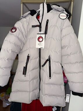 Canada Goose Women's Light Gray Insulated Ski Parka with Hood